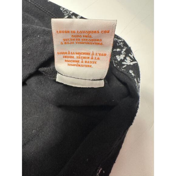 Hearts Of Palm Black Script Print Stretch Top Size Medium - Picture 10 of 10